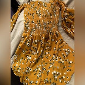 Cute flower off the shoulder breezy dress